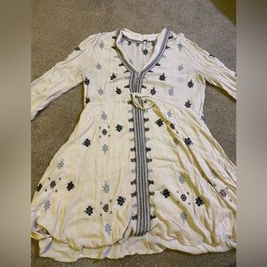 Mid sleeve bohemian dress